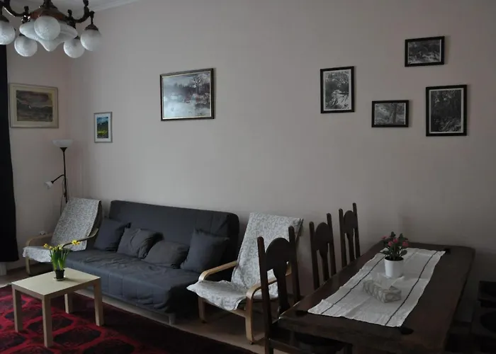 Matyas House In The City Center